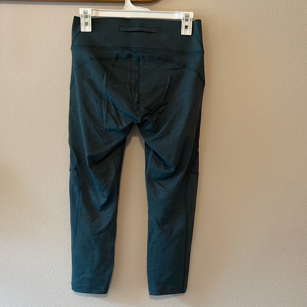 Outdoor Voices Leggings 7/8 - Picture 3 of 4